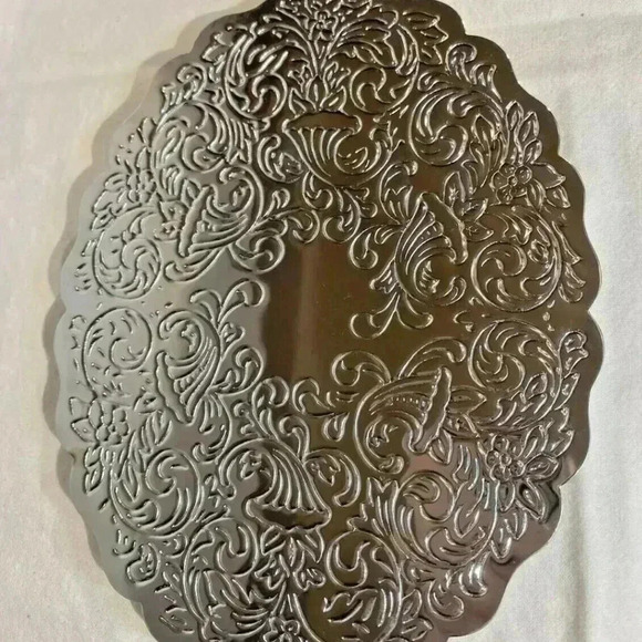 Silver Plate Oval Trivet Cornucopia Pattern 8" x 6" - Picture 3 of 5